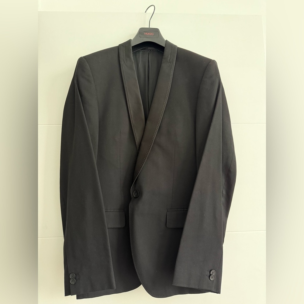 HUGO BOSS Black Shawl Collar Tuxedo Blazer